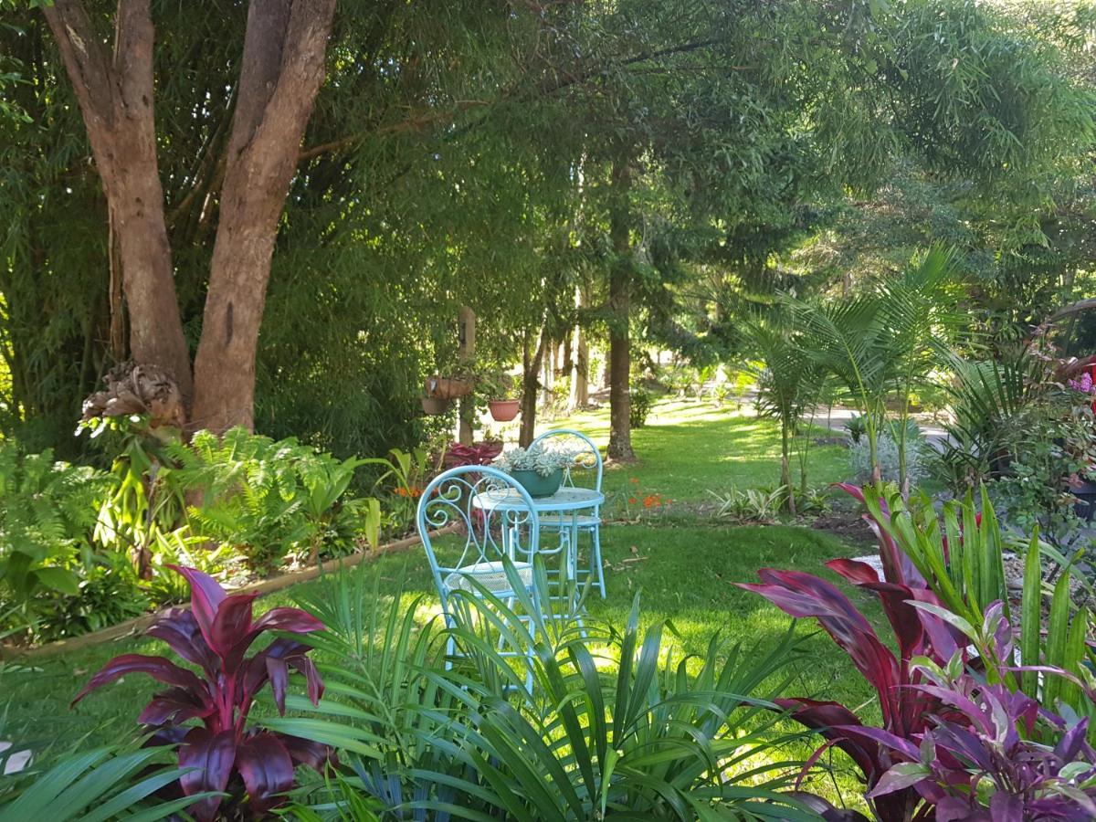 Mapleton Peaceful Provence Bnb 外观 照片