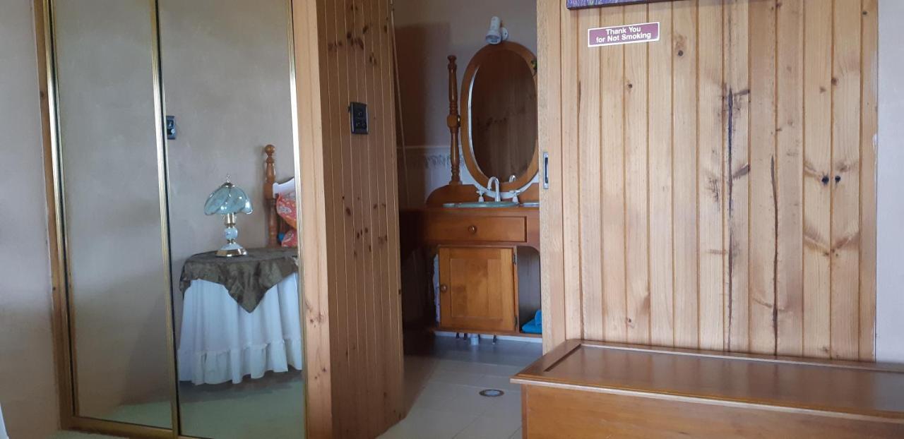 Mapleton Peaceful Provence Bnb 外观 照片